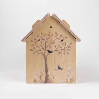 Poppenhuis met eekhoorns