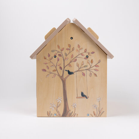 Poppenhuis met eekhoorns