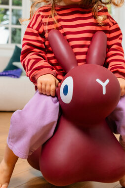 Hoppi Bunny Burgundy