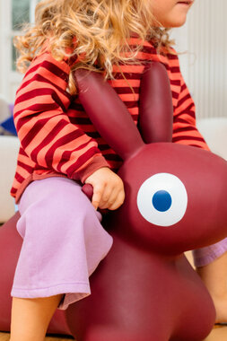 Hoppi Bunny Burgundy