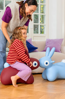 Hoppi Bunny Burgundy