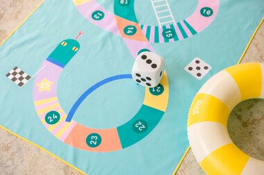 Speelhanddoek Large 'Snakes & Ladders'